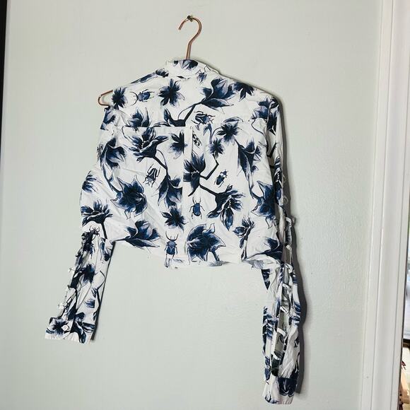 OSMAN YOUSEFZADA COLLECTIVE Blue White Floral Cutout Sleeves Shirt Size 10 FLAW - Picture 11 of 11